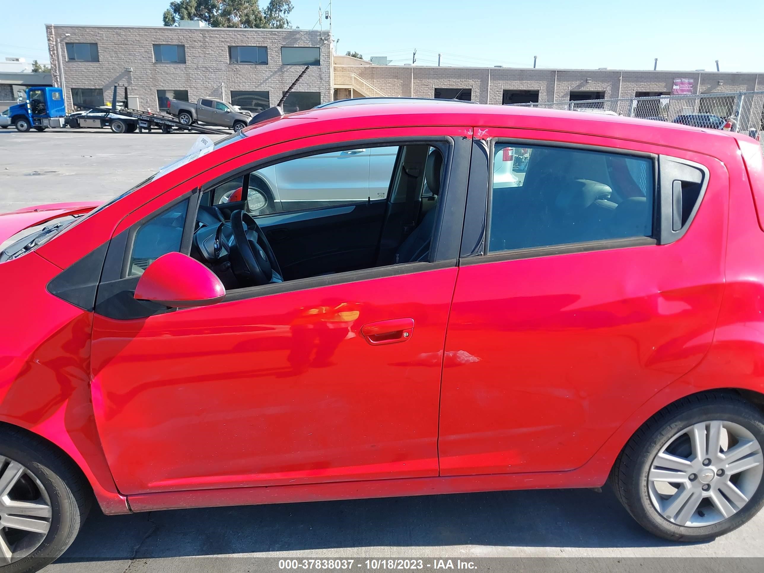 Photo 14 VIN: KL8CD6S94FC709000 - CHEVROLET SPARK 