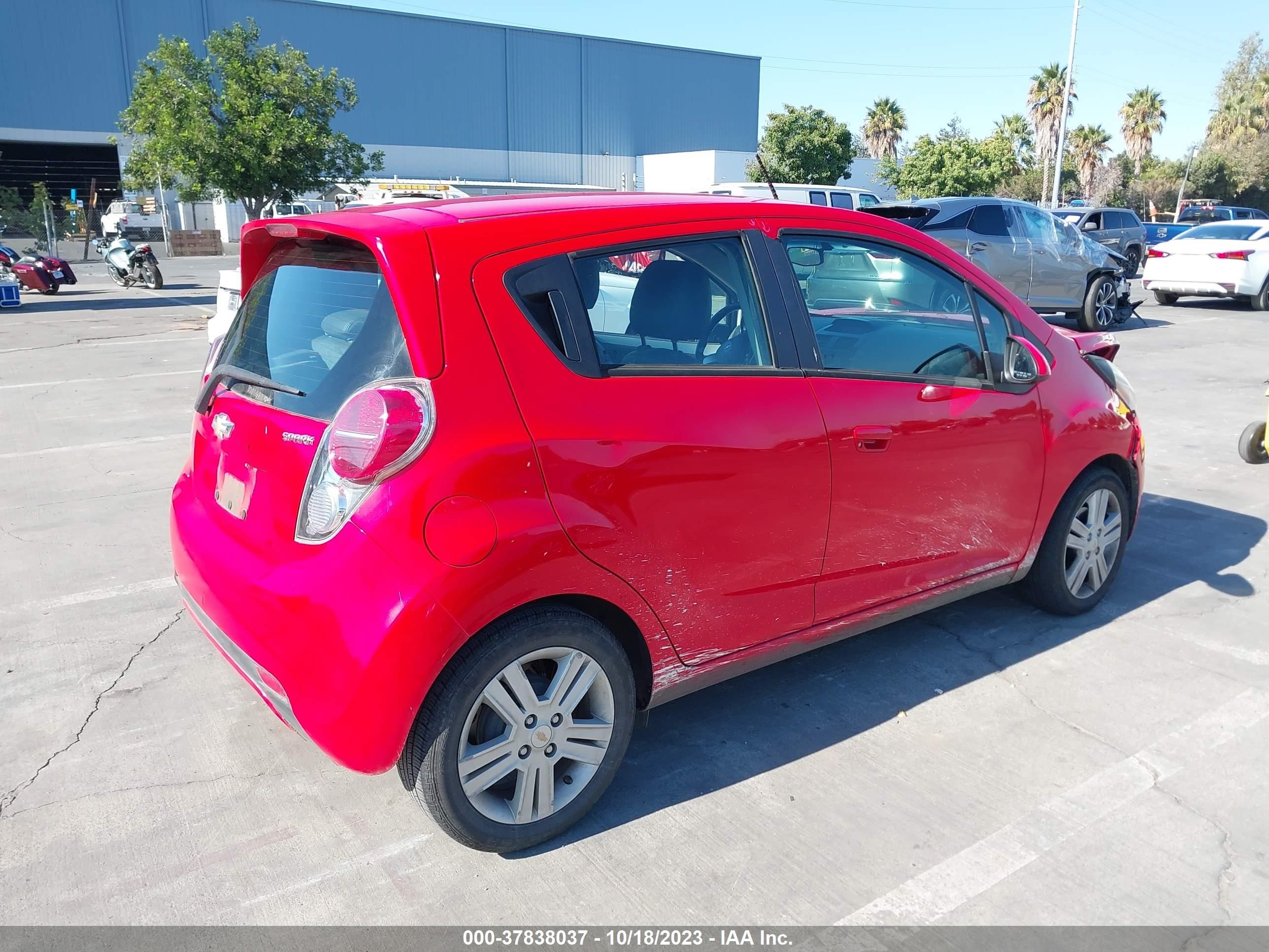 Photo 3 VIN: KL8CD6S94FC709000 - CHEVROLET SPARK 