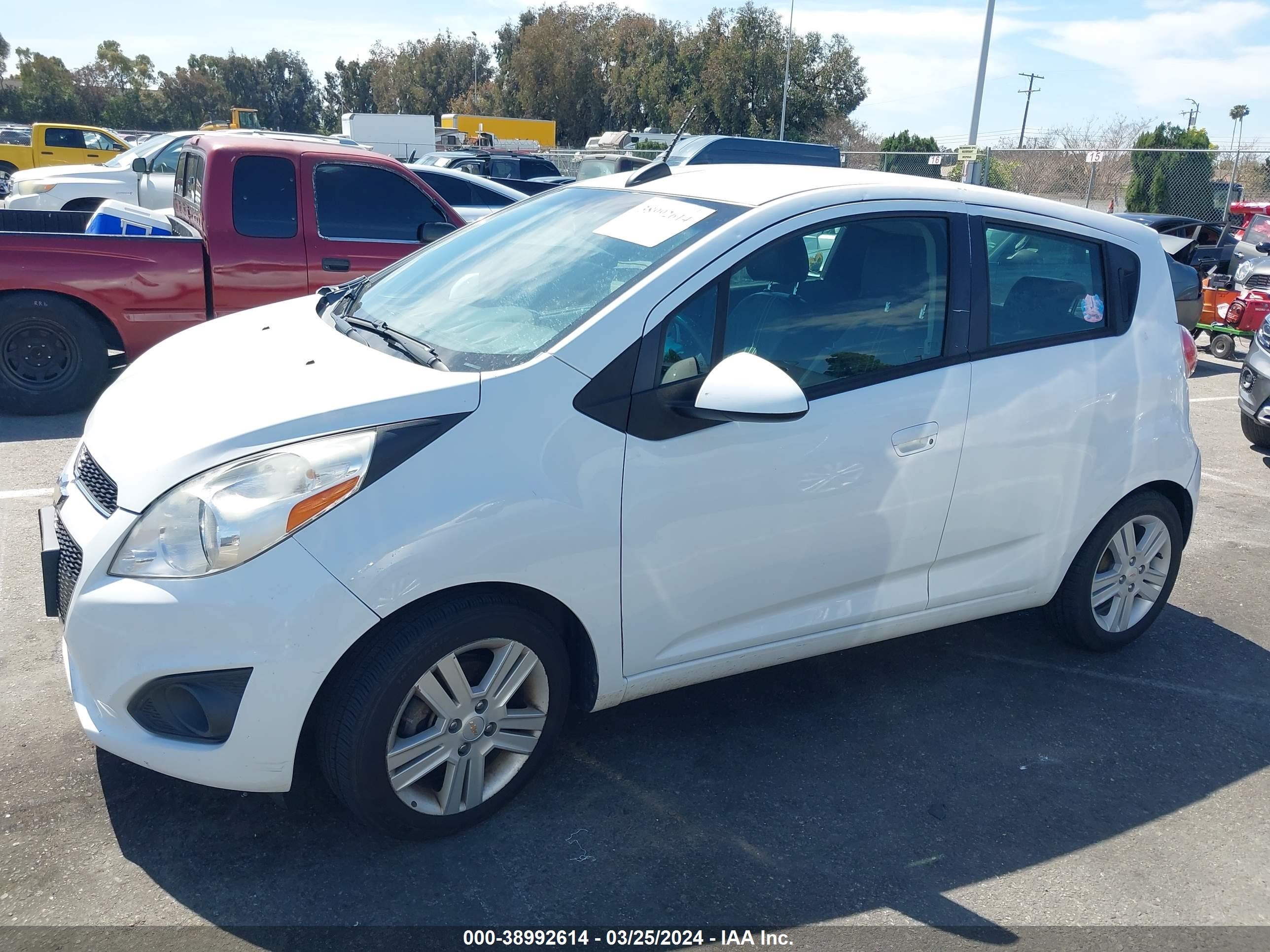 Photo 13 VIN: KL8CD6S94FC761842 - CHEVROLET SPARK 