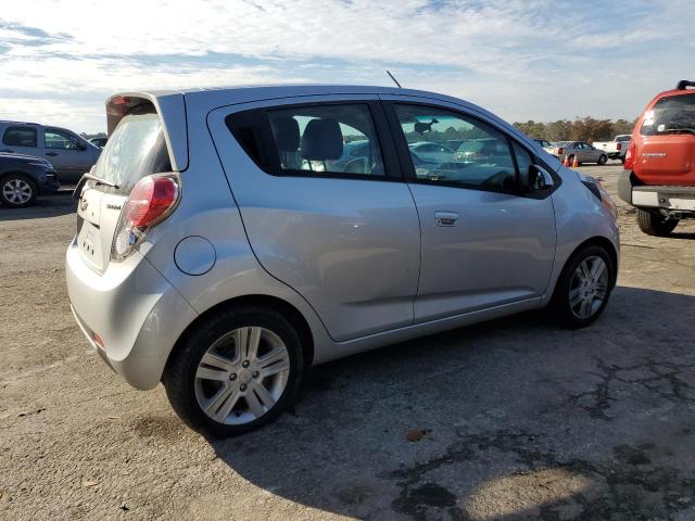 Photo 2 VIN: KL8CD6S94FC812496 - CHEVROLET SPARK 