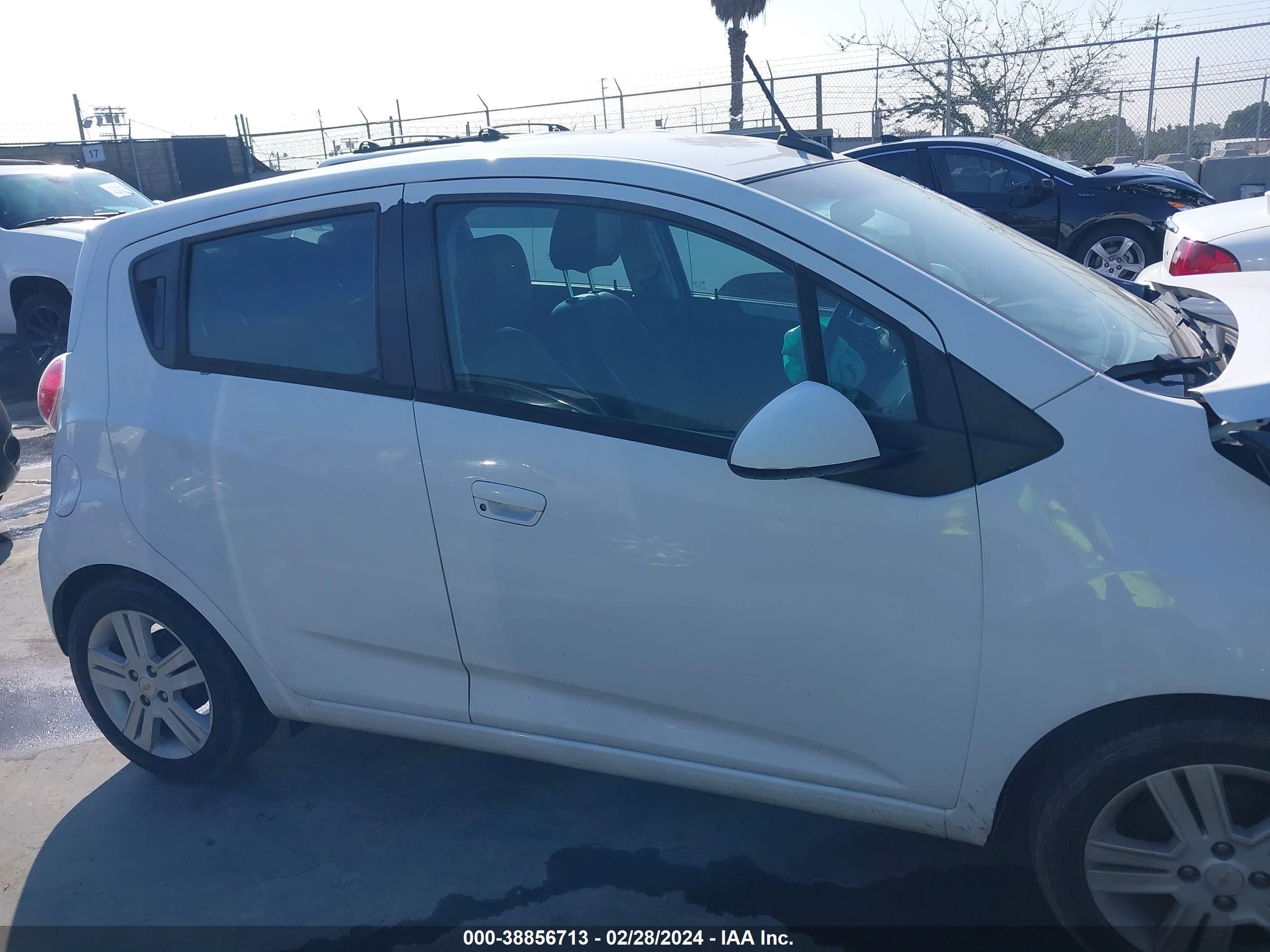 Photo 12 VIN: KL8CD6S96EC497358 - CHEVROLET SPARK 