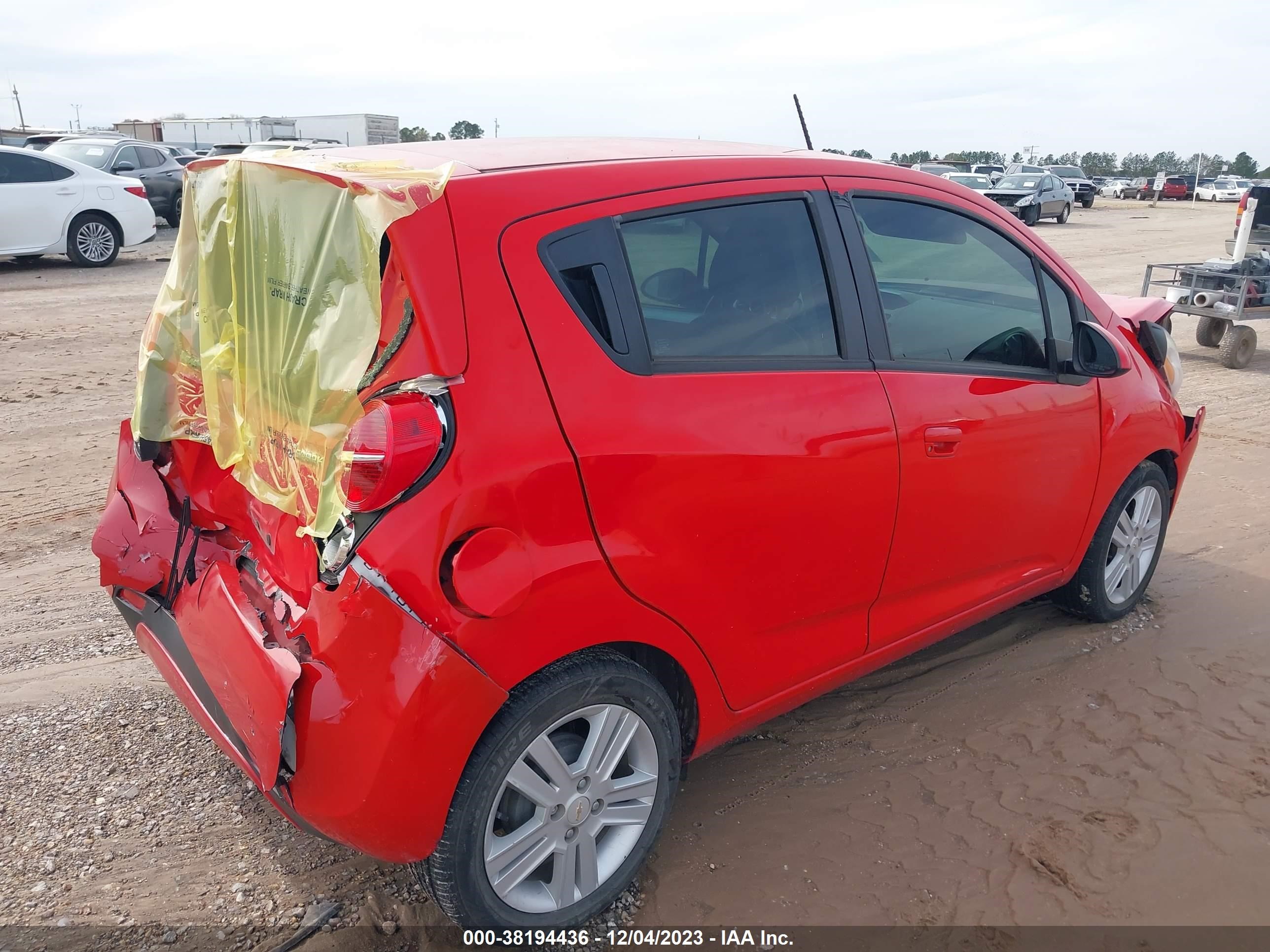 Photo 3 VIN: KL8CD6S96FC714019 - CHEVROLET SPARK 