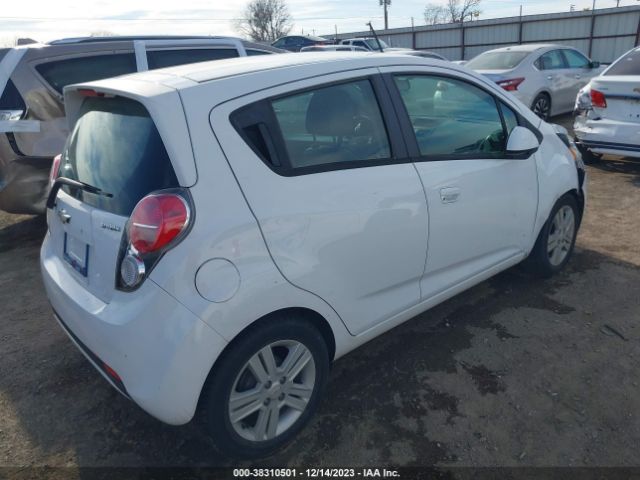 Photo 3 VIN: KL8CD6S98FC717858 - CHEVROLET SPARK 