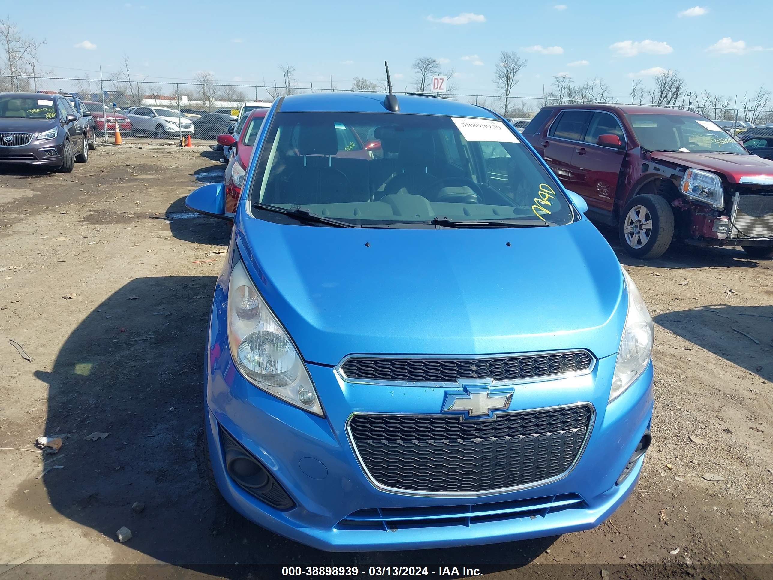 Photo 11 VIN: KL8CD6S98FC723207 - CHEVROLET SPARK 