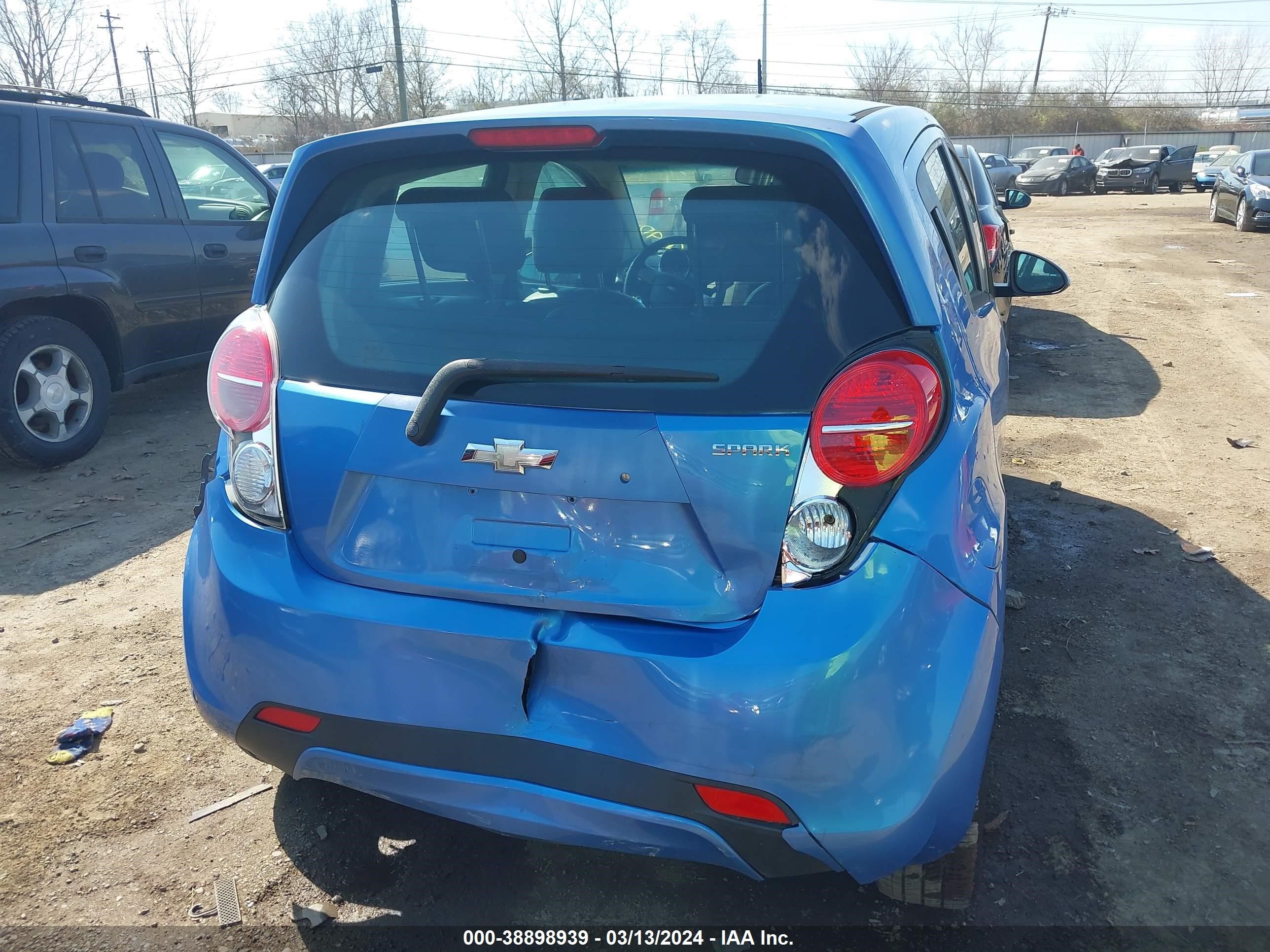 Photo 5 VIN: KL8CD6S98FC723207 - CHEVROLET SPARK 