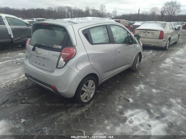 Photo 3 VIN: KL8CD6S98FC737317 - CHEVROLET SPARK 