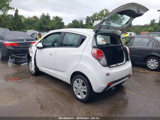 Photo 2 VIN: KL8CD6S98FC740203 - CHEVROLET SPARK 