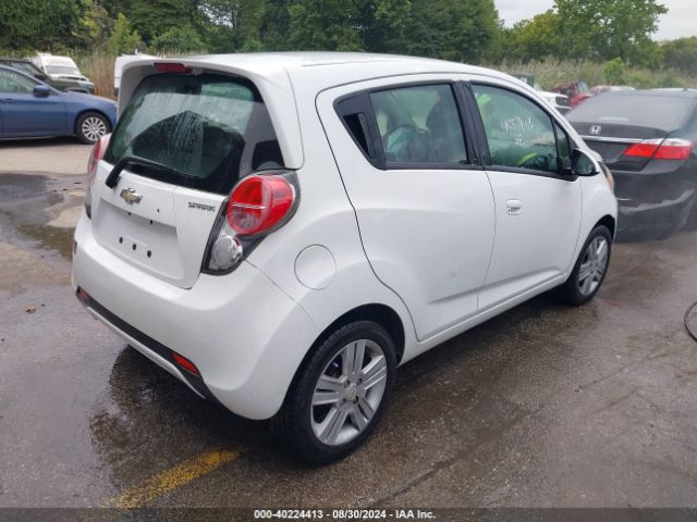 Photo 3 VIN: KL8CD6S98FC740203 - CHEVROLET SPARK 