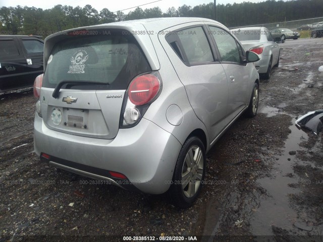 Photo 3 VIN: KL8CD6S99DC511428 - CHEVROLET SPARK 