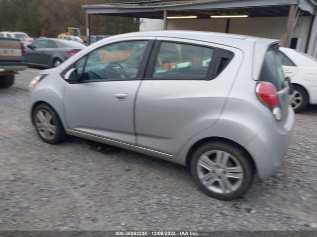 Photo 2 VIN: KL8CD6S99FC716296 - CHEVROLET SPARK 