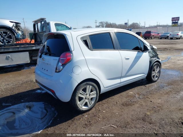 Photo 3 VIN: KL8CD6S99FC805477 - CHEVROLET SPARK 