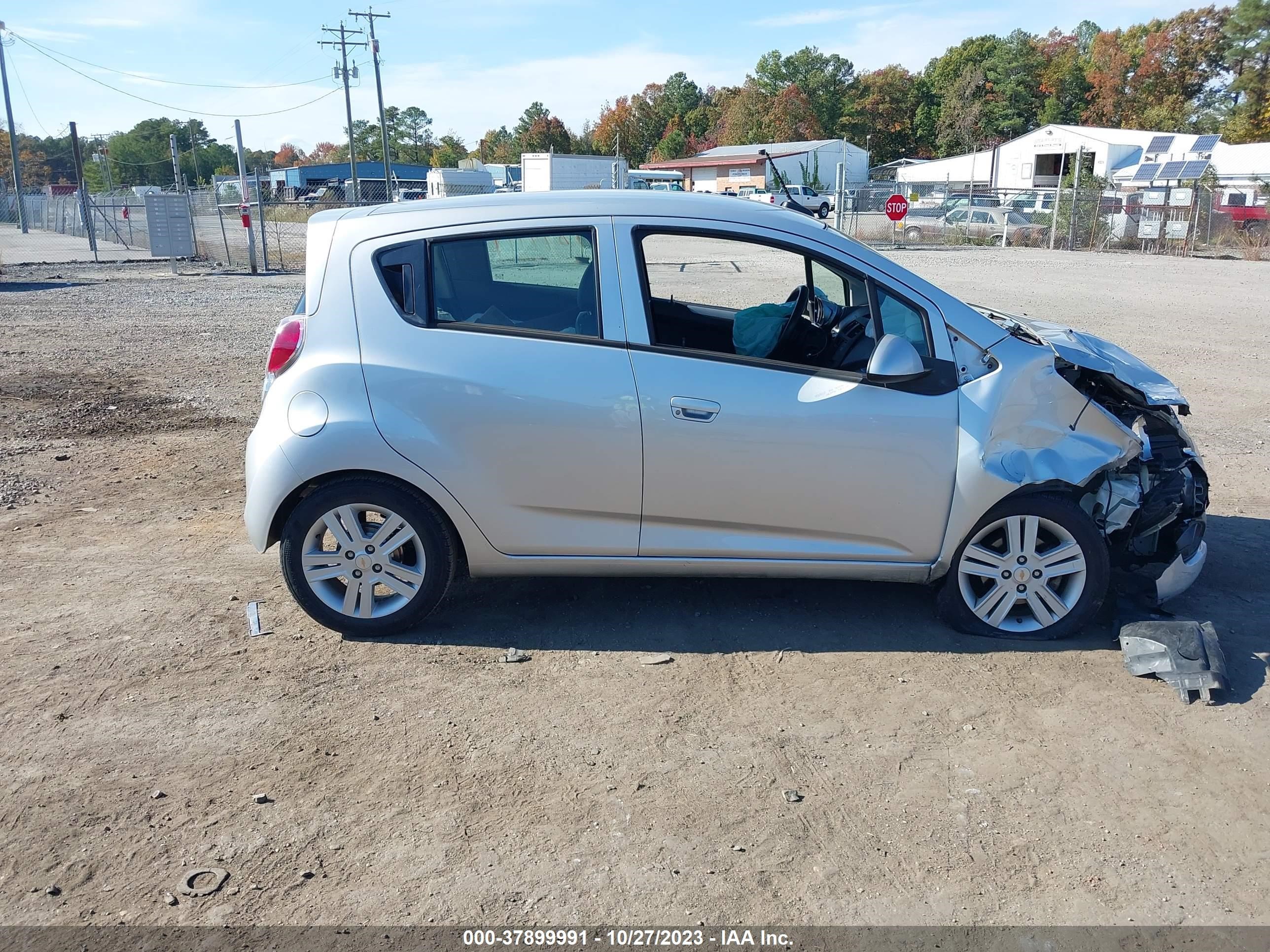 Photo 12 VIN: KL8CD6S9XEC537568 - CHEVROLET SPARK 