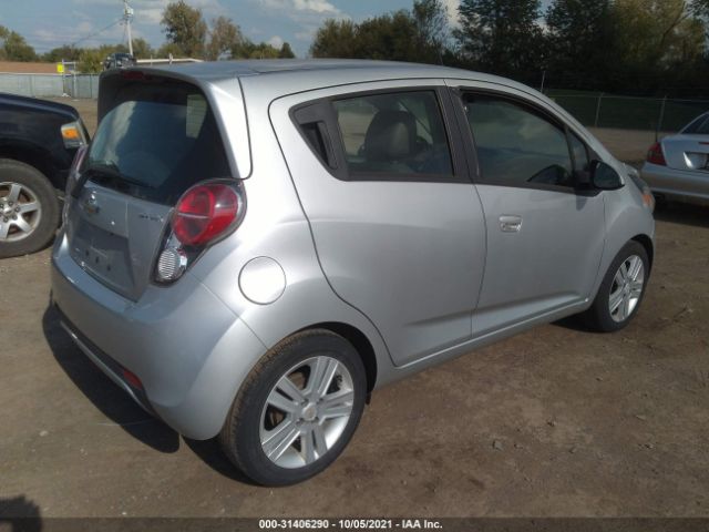 Photo 3 VIN: KL8CD6S9XFC807402 - CHEVROLET SPARK 