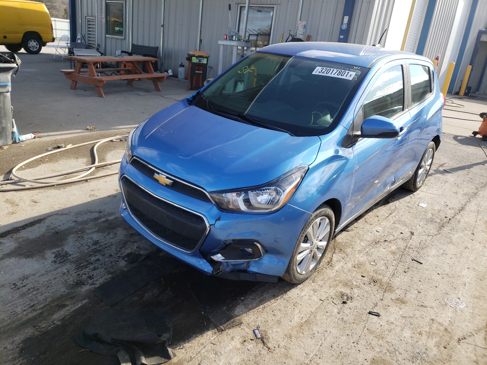 Photo 1 VIN: KL8CD6SA1JC420983 - CHEVROLET SPARK 1LT 