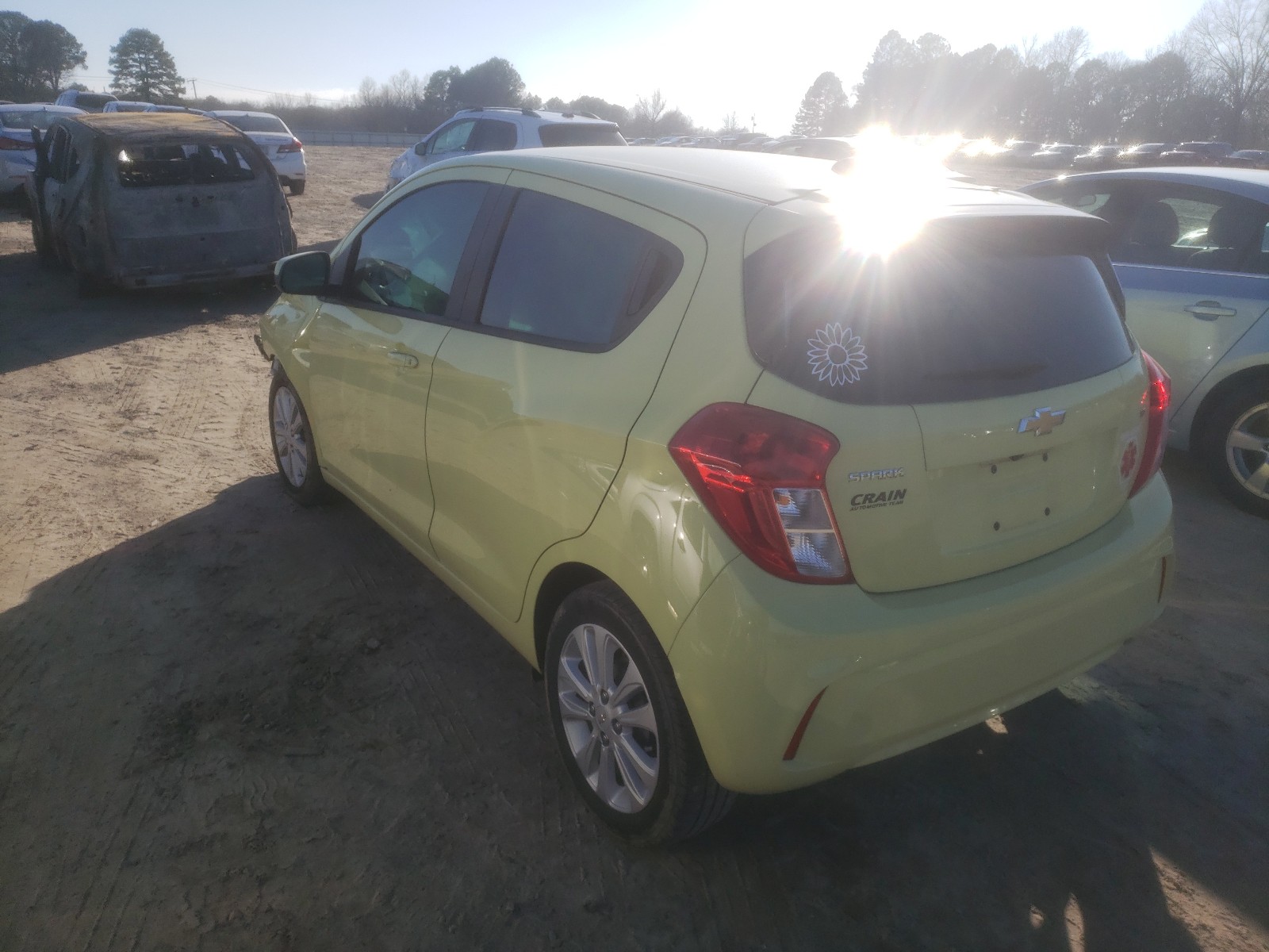 Photo 2 VIN: KL8CD6SA2JC469304 - CHEVROLET SPARK 1LT 