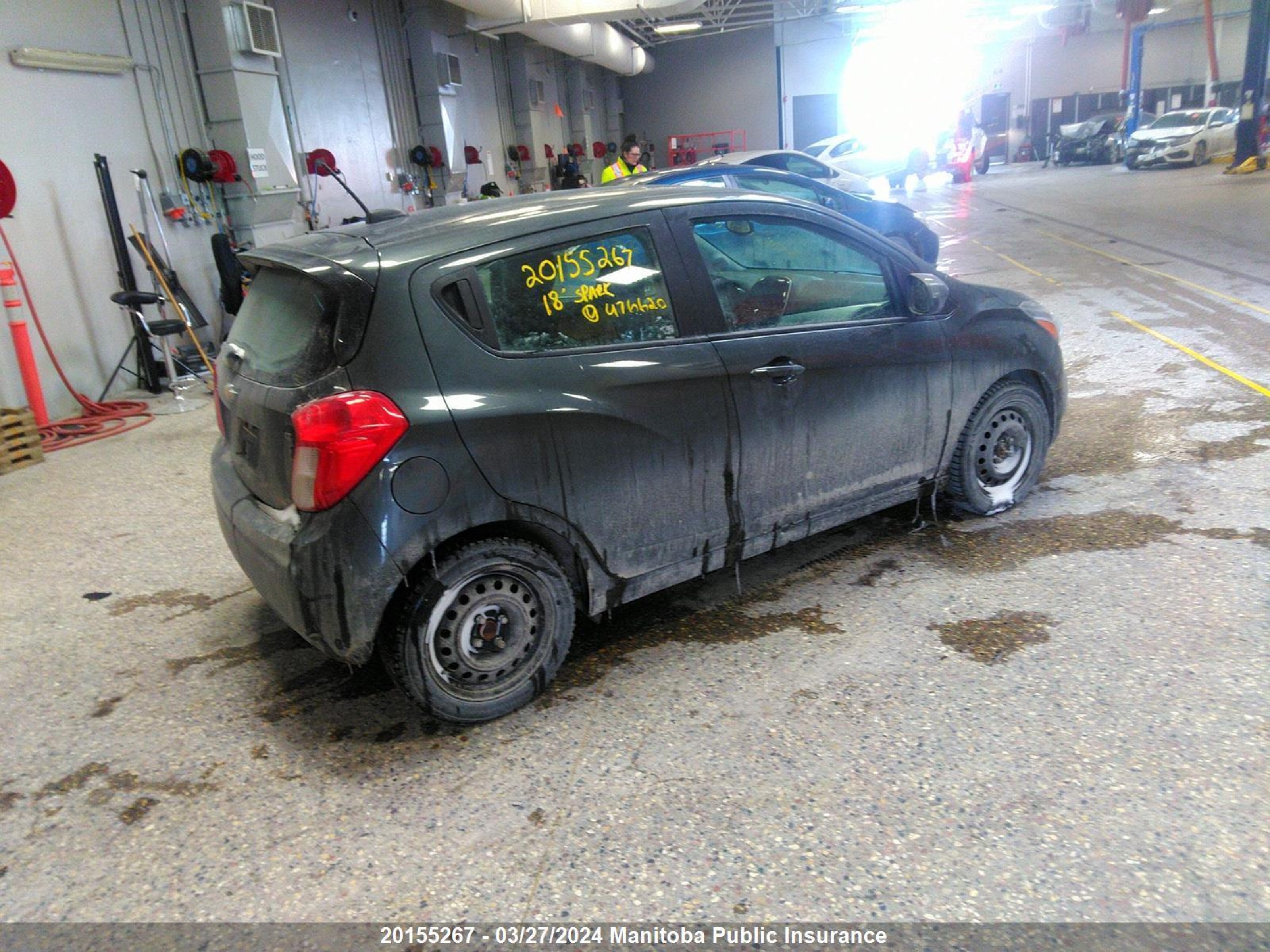 Photo 3 VIN: KL8CD6SA3JC476620 - CHEVROLET SPARK 