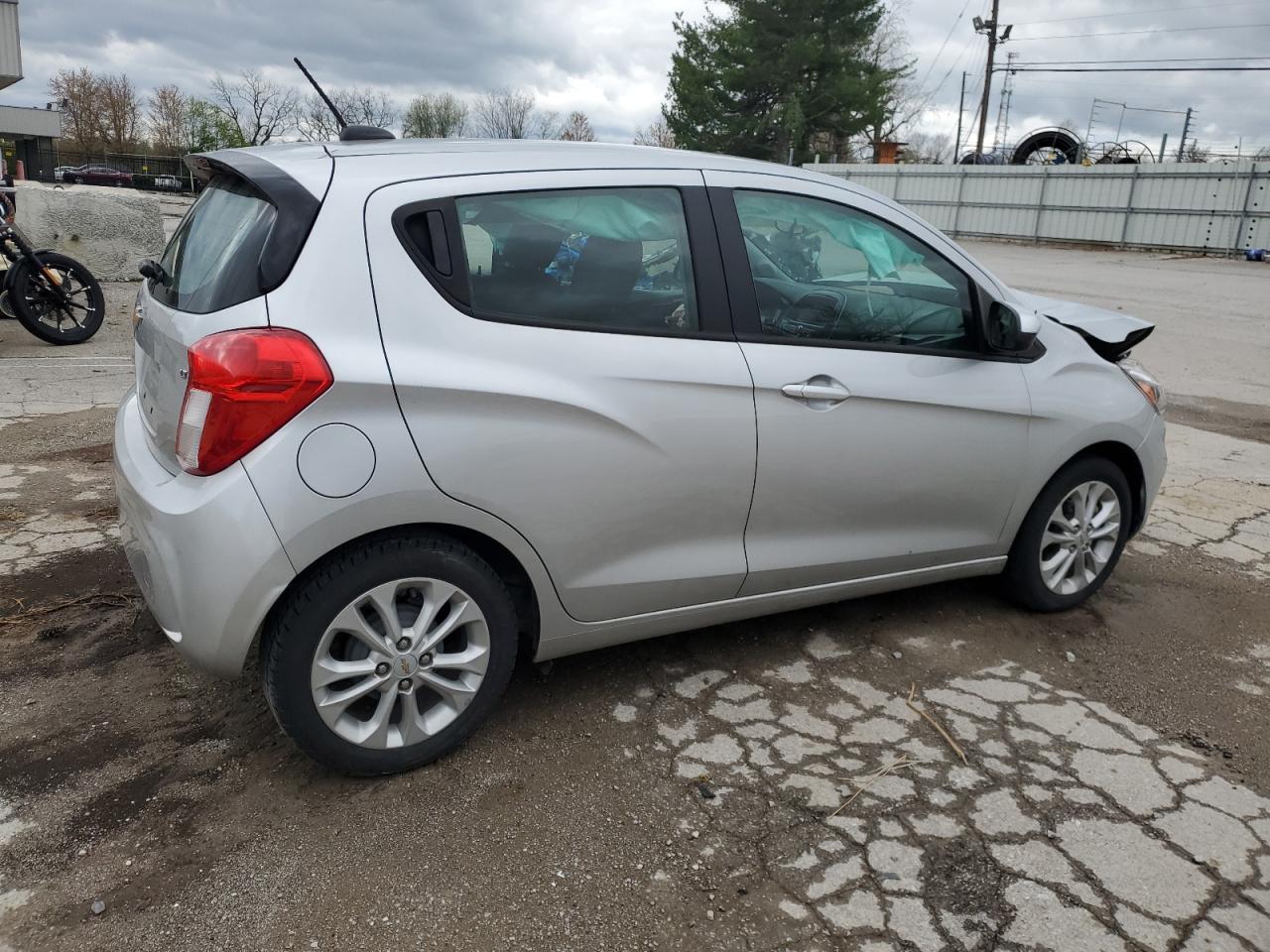 Photo 2 VIN: KL8CD6SA3LC448321 - CHEVROLET SPARK 