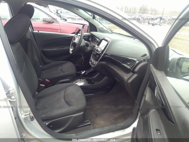 Photo 4 VIN: KL8CD6SA5JC422395 - CHEVROLET SPARK 