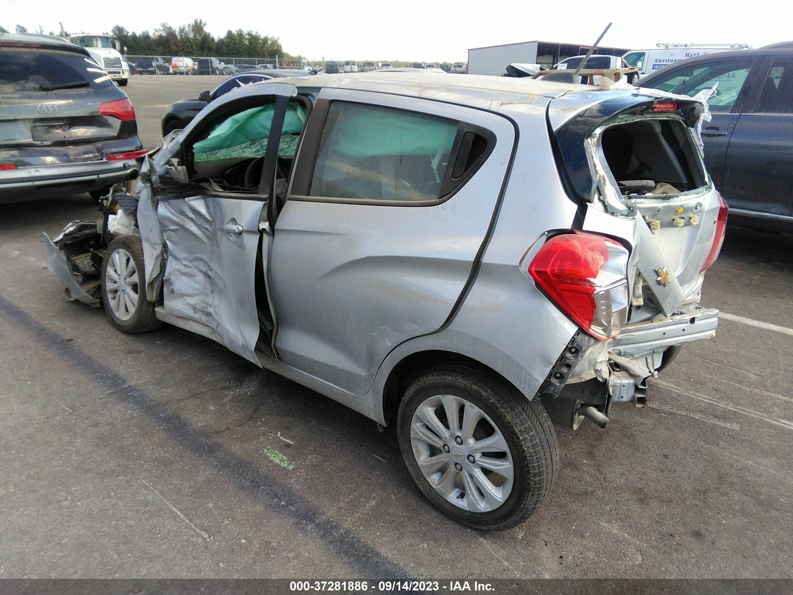 Photo 2 VIN: KL8CD6SA5JC477378 - CHEVROLET SPARK 