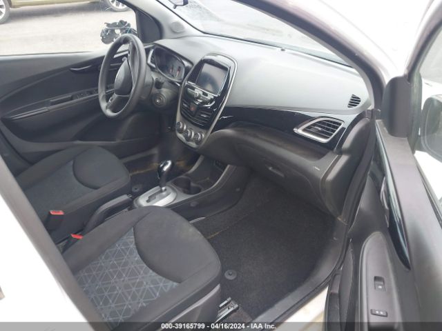 Photo 4 VIN: KL8CD6SA5NC032791 - CHEVROLET SPARK 