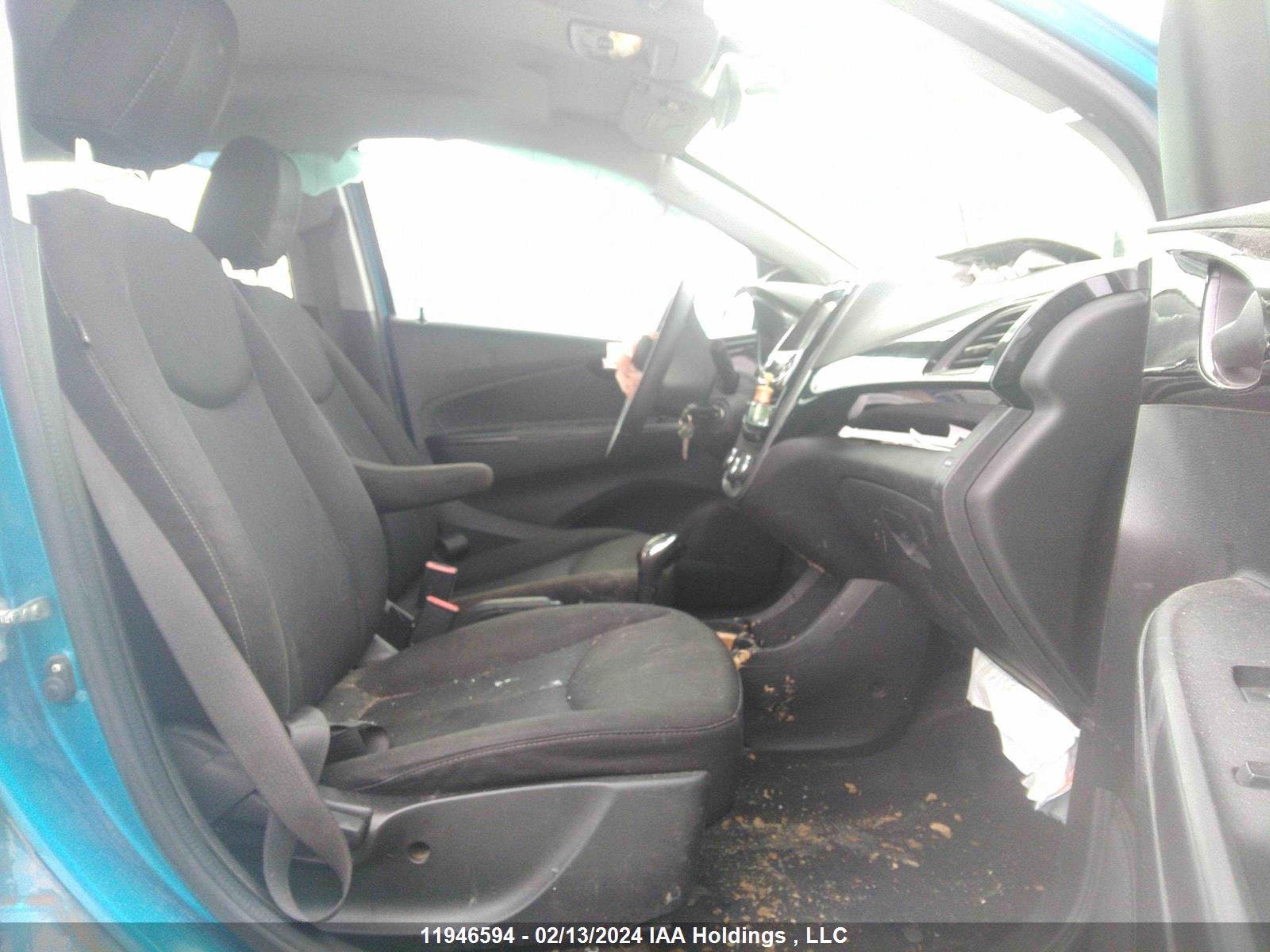 Photo 4 VIN: KL8CD6SA6KC718530 - CHEVROLET SPARK 