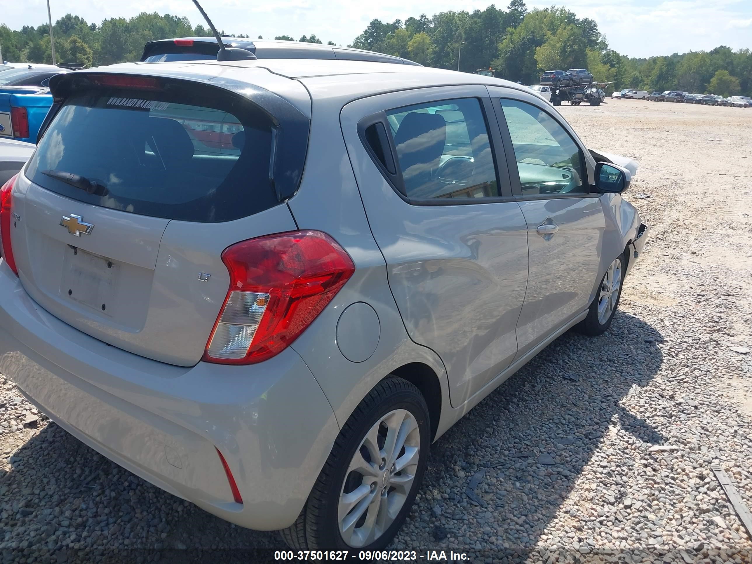 Photo 3 VIN: KL8CD6SA8LC447553 - CHEVROLET SPARK 