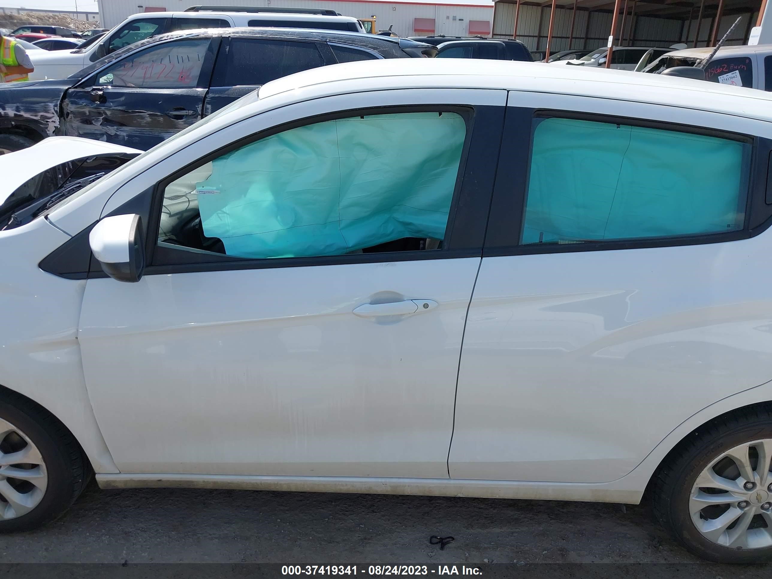 Photo 13 VIN: KL8CD6SAXLC450017 - CHEVROLET SPARK 