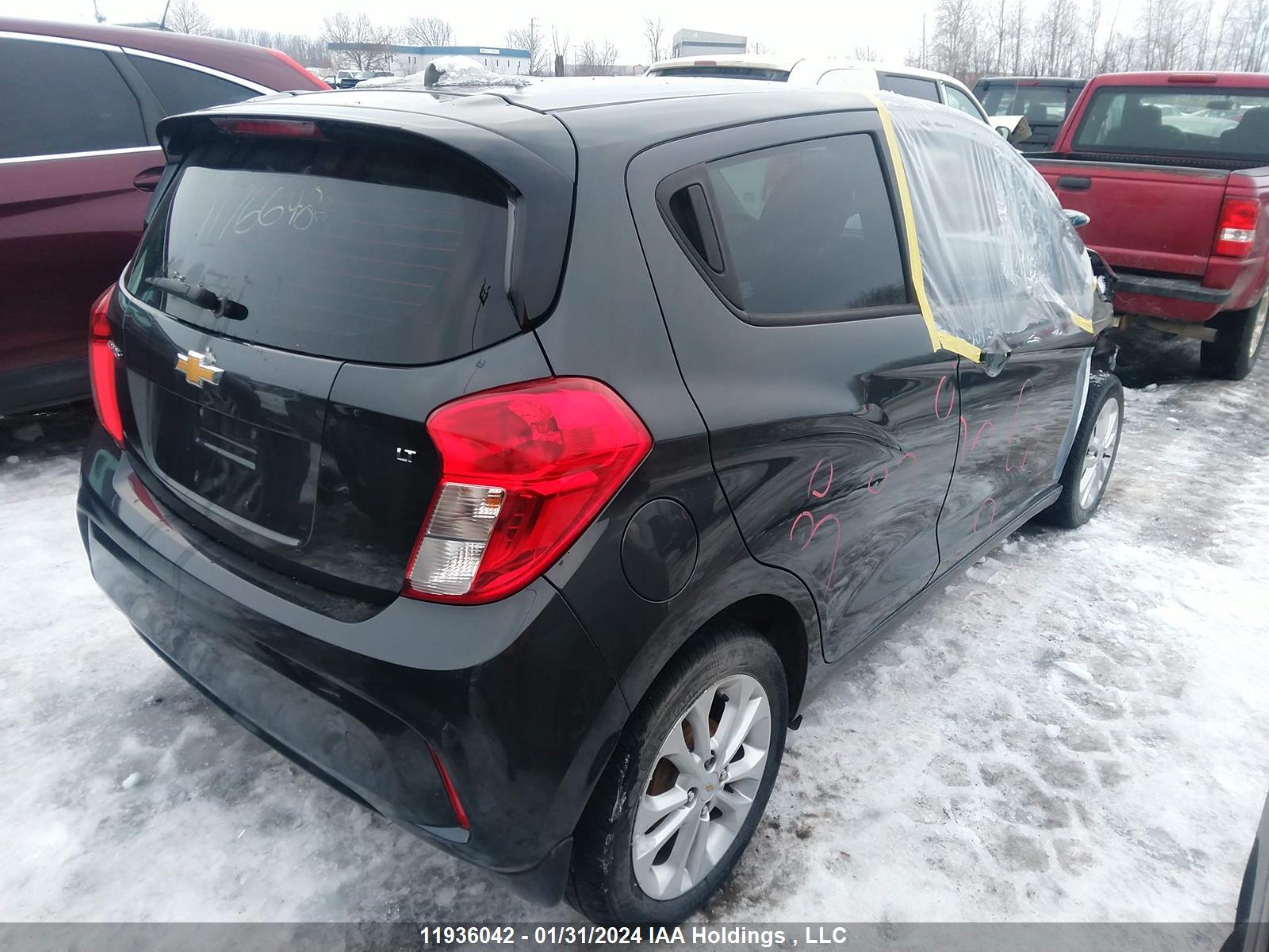 Photo 3 VIN: KL8CD6SAXLC470140 - CHEVROLET SPARK 