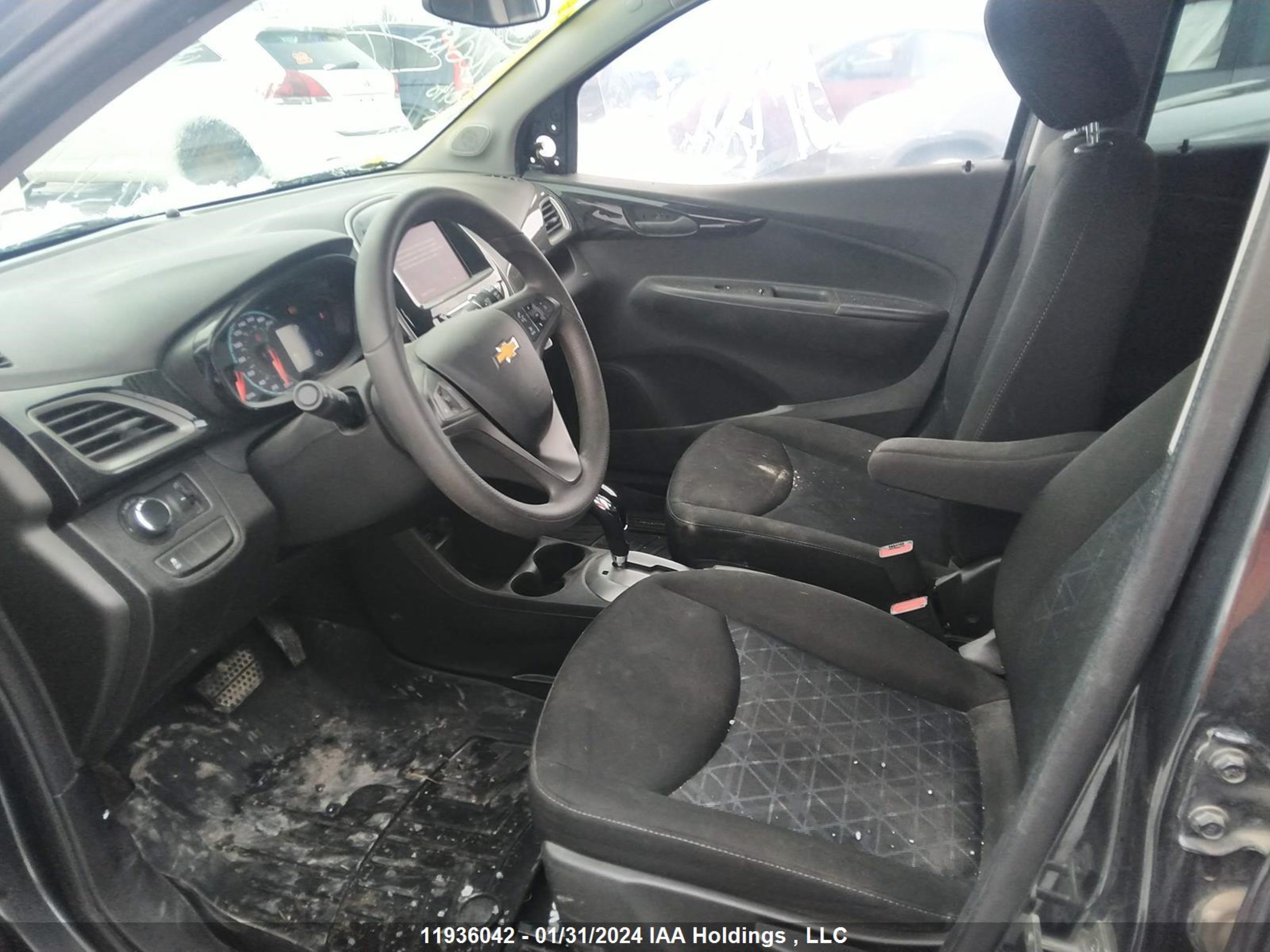 Photo 4 VIN: KL8CD6SAXLC470140 - CHEVROLET SPARK 