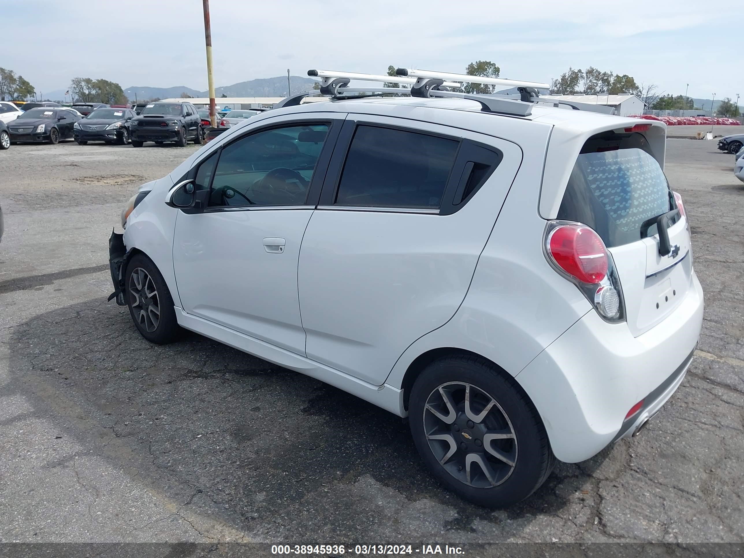 Photo 2 VIN: KL8CF6S90DC514051 - CHEVROLET SPARK 