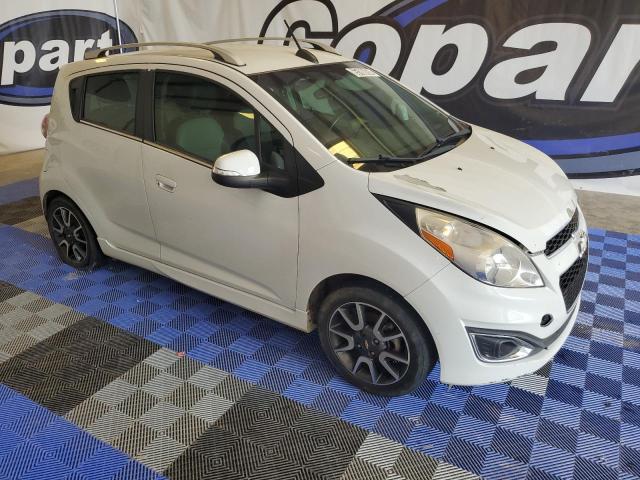 Photo 3 VIN: KL8CF6S93FC758635 - CHEVROLET SPARK 2LT 