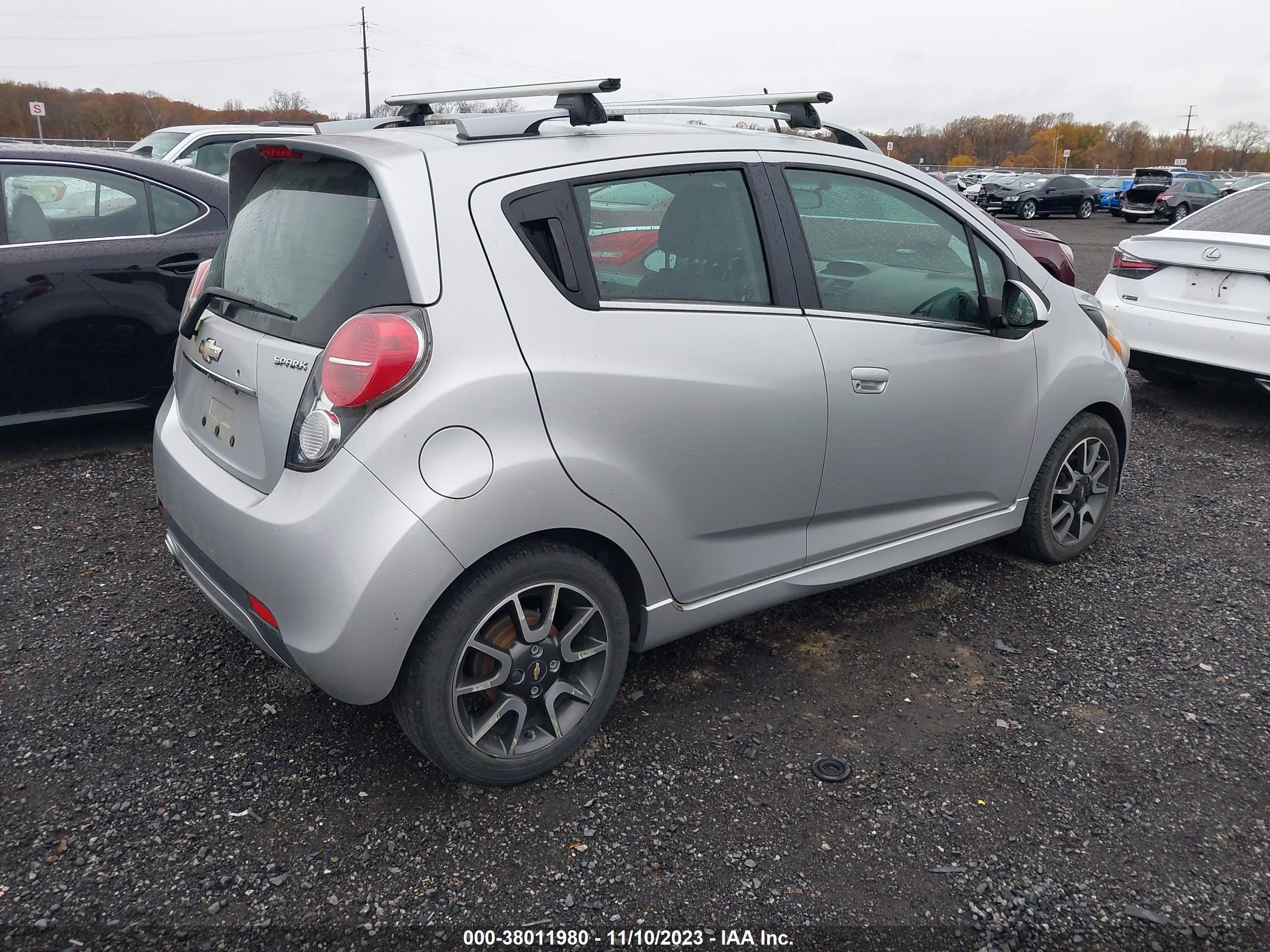 Photo 3 VIN: KL8CF6S96DC539441 - CHEVROLET SPARK 