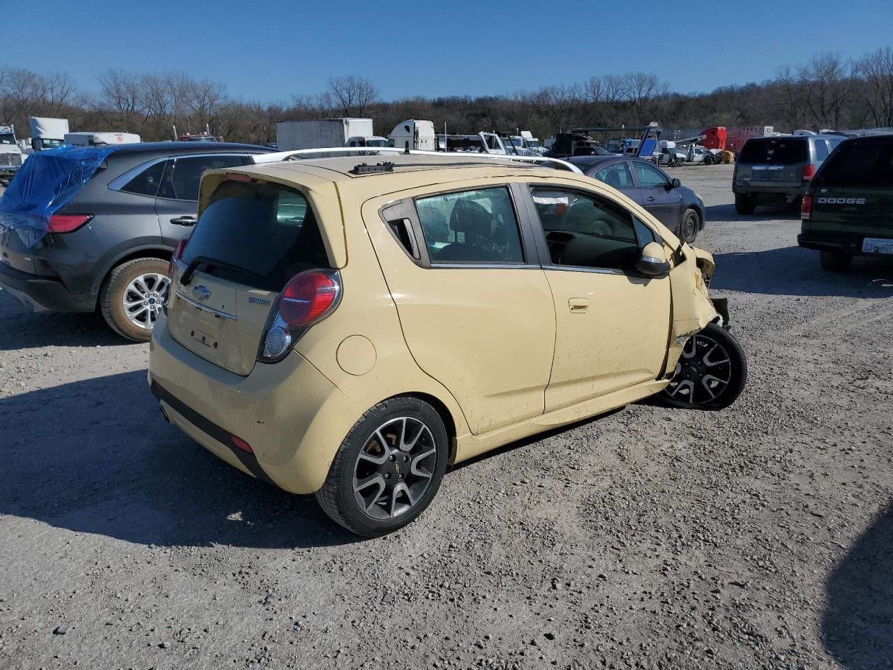 Photo 2 VIN: KL8CF6S96FC718064 - CHEVROLET SPARK 