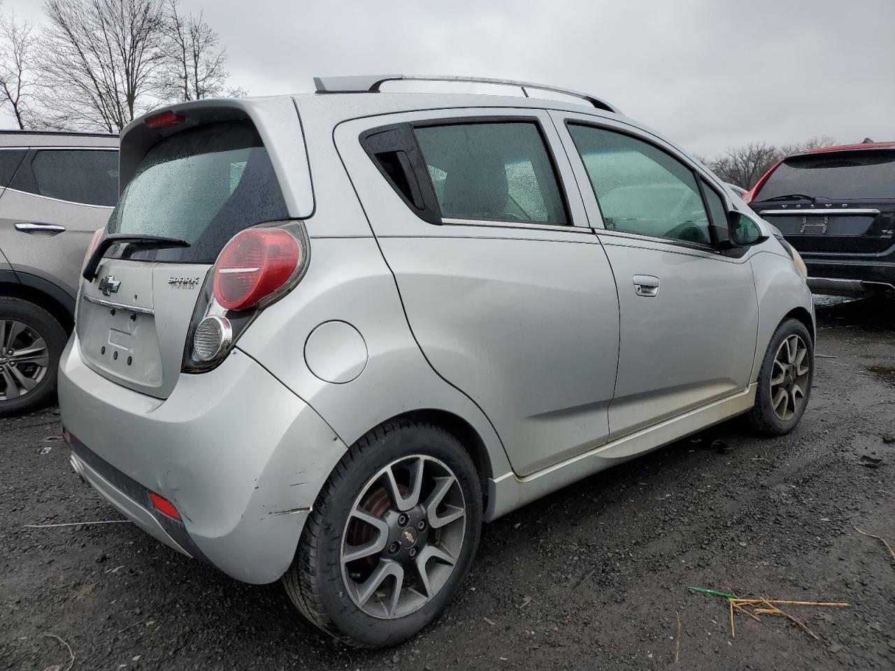 Photo 2 VIN: KL8CF6S99DC582638 - CHEVROLET SPARK 