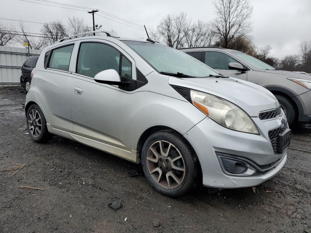 Photo 3 VIN: KL8CF6S99DC582638 - CHEVROLET SPARK 