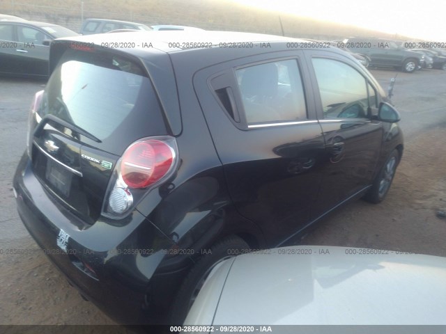 Photo 3 VIN: KL8CK6S05GC595419 - CHEVROLET SPARK EV 