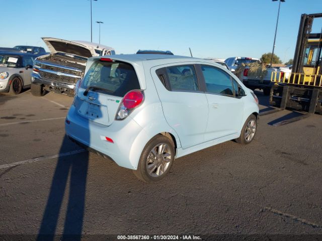 Photo 3 VIN: KL8CL6S00GC600829 - CHEVROLET SPARK 