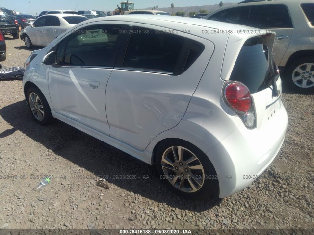 Photo 2 VIN: KL8CL6S02GC586268 - CHEVROLET SPARK-EV 