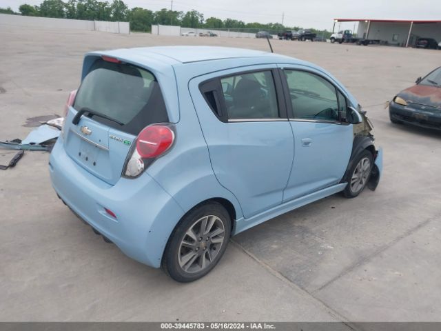 Photo 3 VIN: KL8CL6S04FC704111 - CHEVROLET SPARK EV 