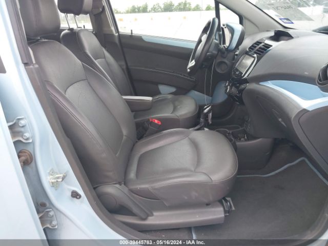 Photo 4 VIN: KL8CL6S04FC704111 - CHEVROLET SPARK EV 