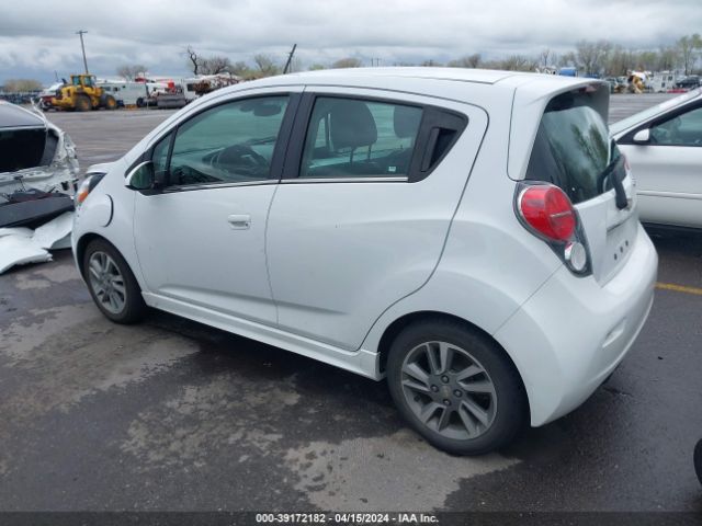 Photo 2 VIN: KL8CL6S09FC818881 - CHEVROLET SPARK EV 