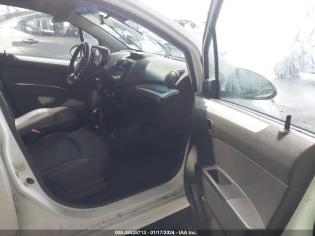 Photo 4 VIN: KL8CL6S09GC570200 - CHEVROLET SPARK EV 