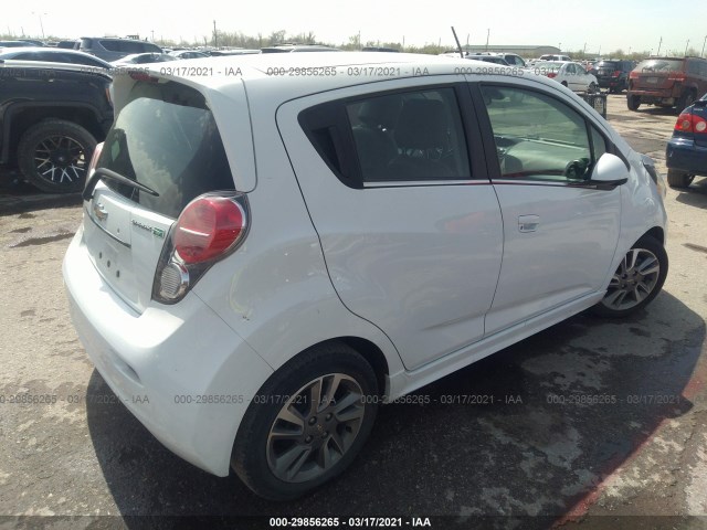 Photo 3 VIN: KL8CL6S09GC649866 - CHEVROLET SPARK 