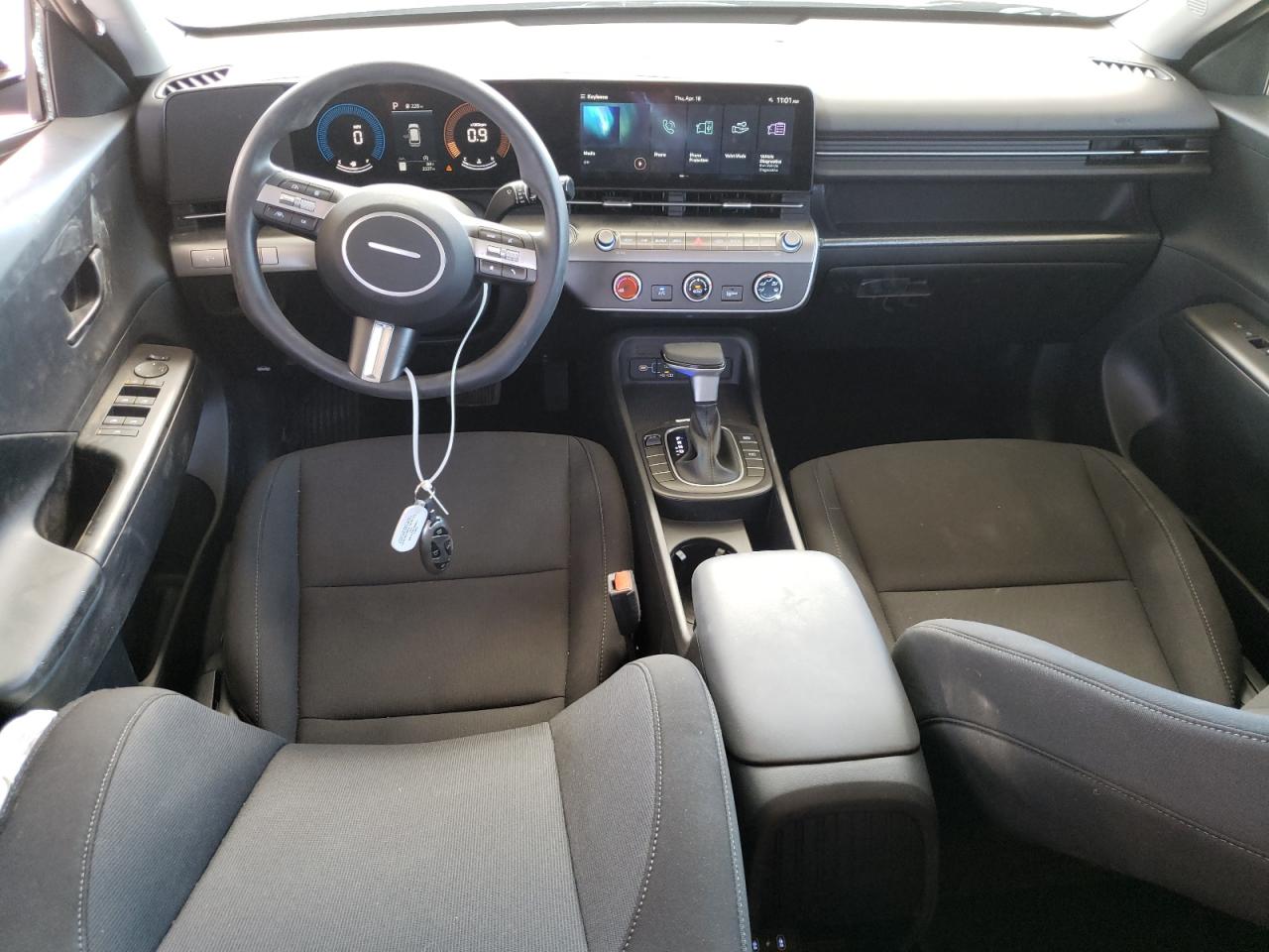 Photo 7 VIN: KM8HA3AB0RU106693 - HYUNDAI KONA 