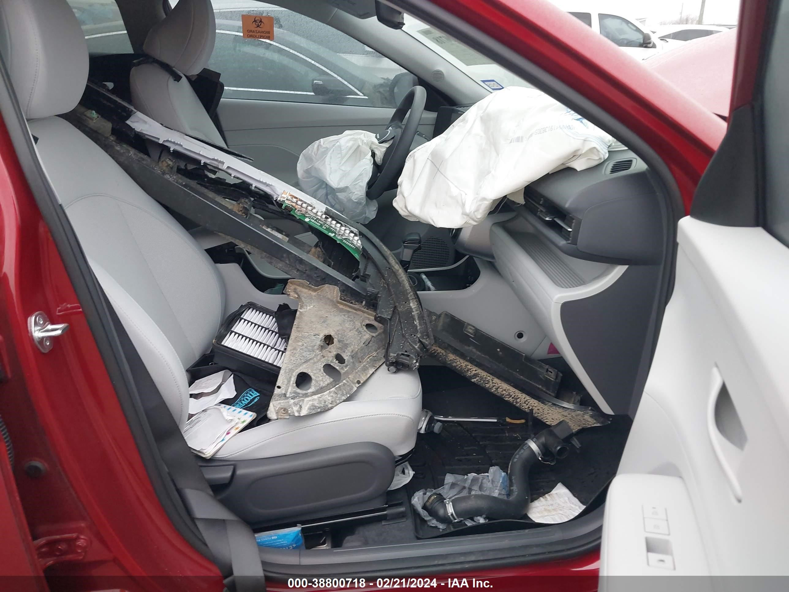 Photo 4 VIN: KM8HA3AB2RU048523 - HYUNDAI KONA 