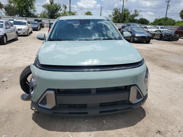 Photo 4 VIN: KM8HA3AB8RU117487 - HYUNDAI KONA SE 