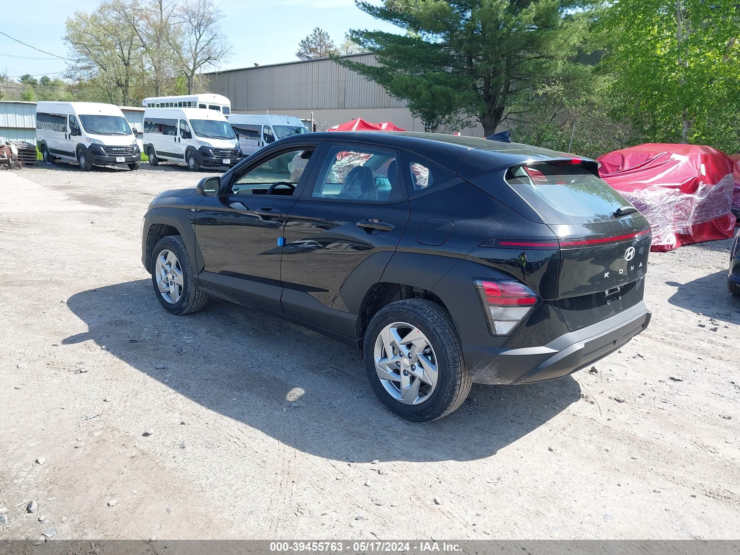 Photo 2 VIN: KM8HACAB2RU152364 - HYUNDAI KONA 