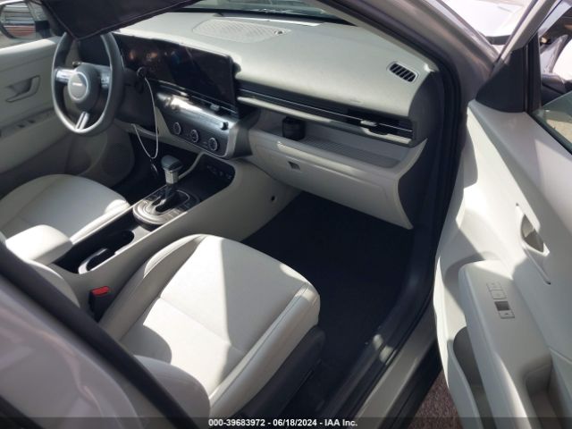 Photo 4 VIN: KM8HACAB7RU070694 - HYUNDAI KONA 