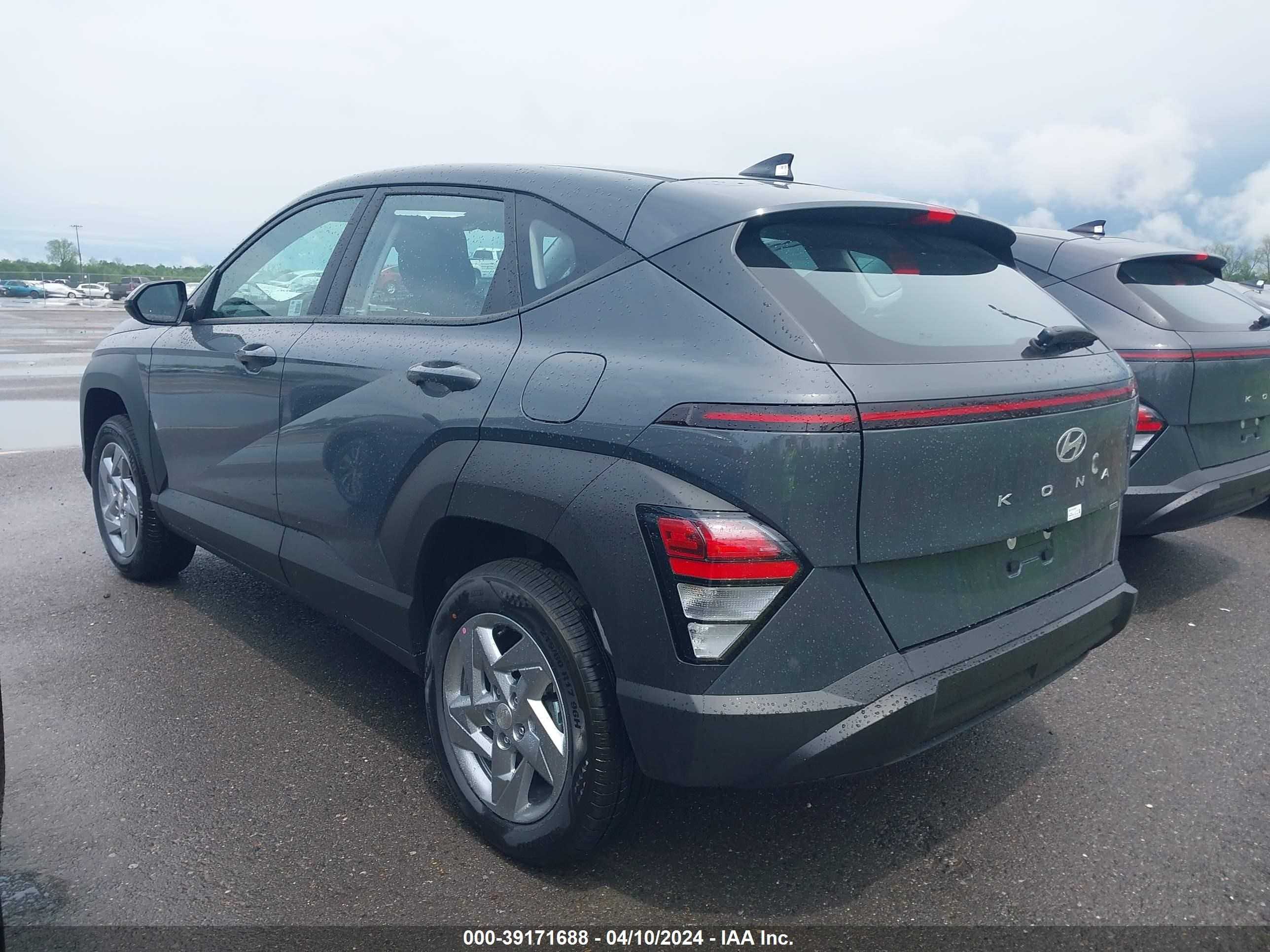 Photo 2 VIN: KM8HACABXRU125333 - HYUNDAI KONA 