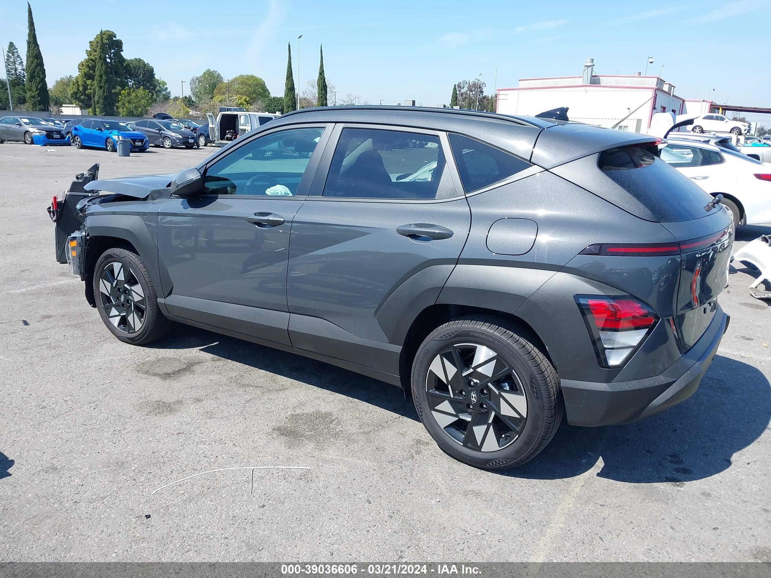 Photo 2 VIN: KM8HB3AB0RU070582 - HYUNDAI KONA 